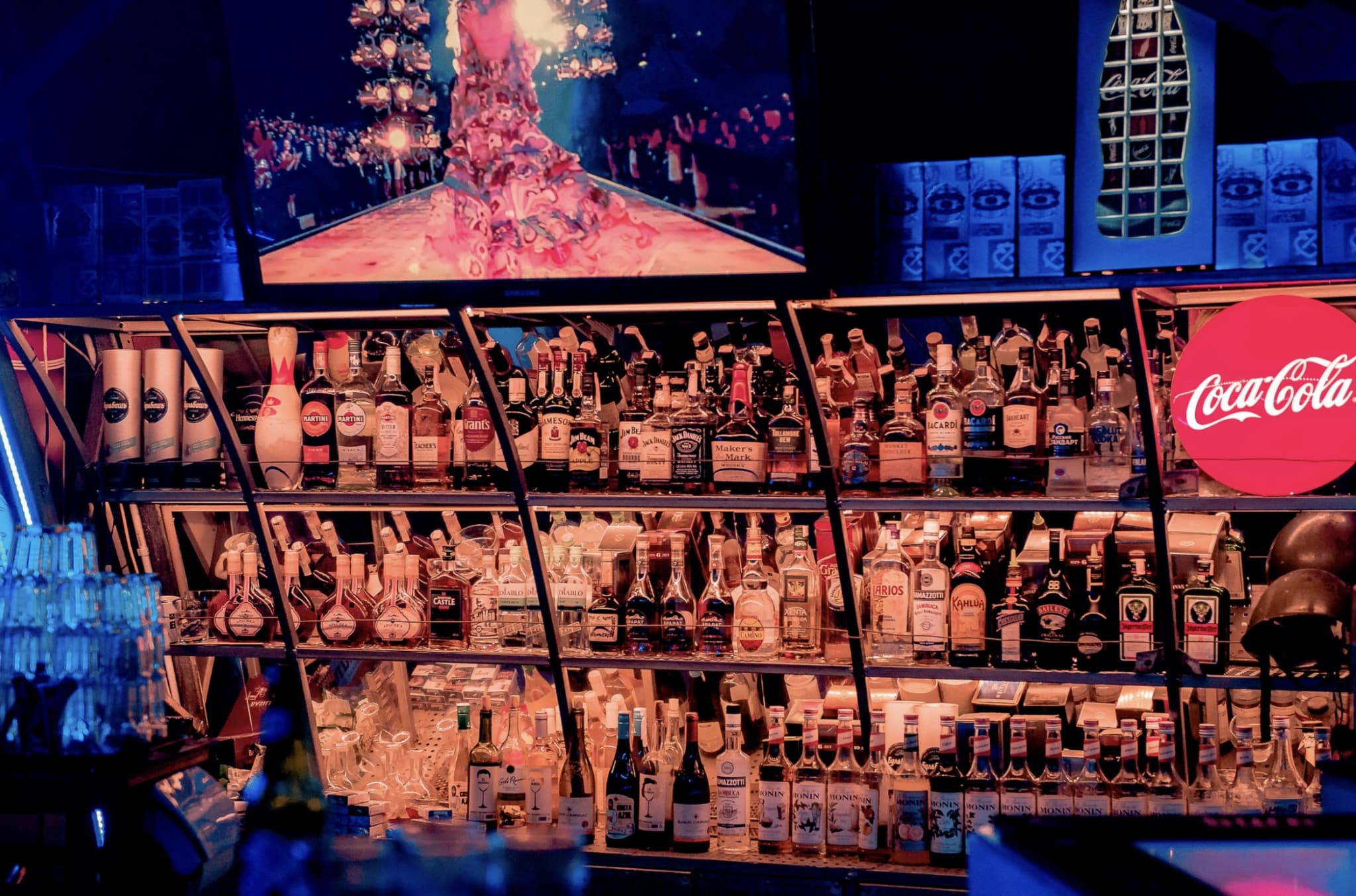 club bar