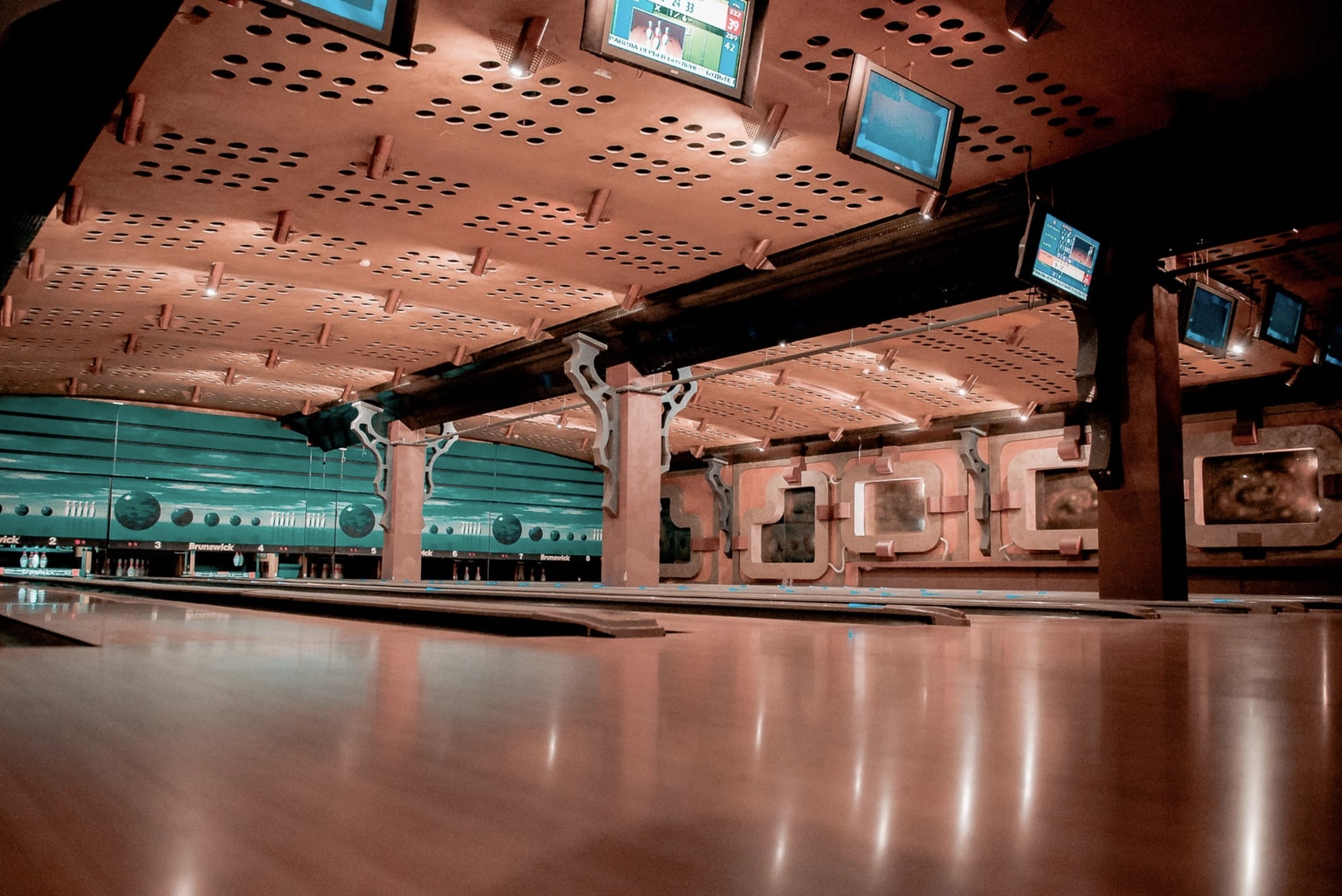 Background Image Bowling Page